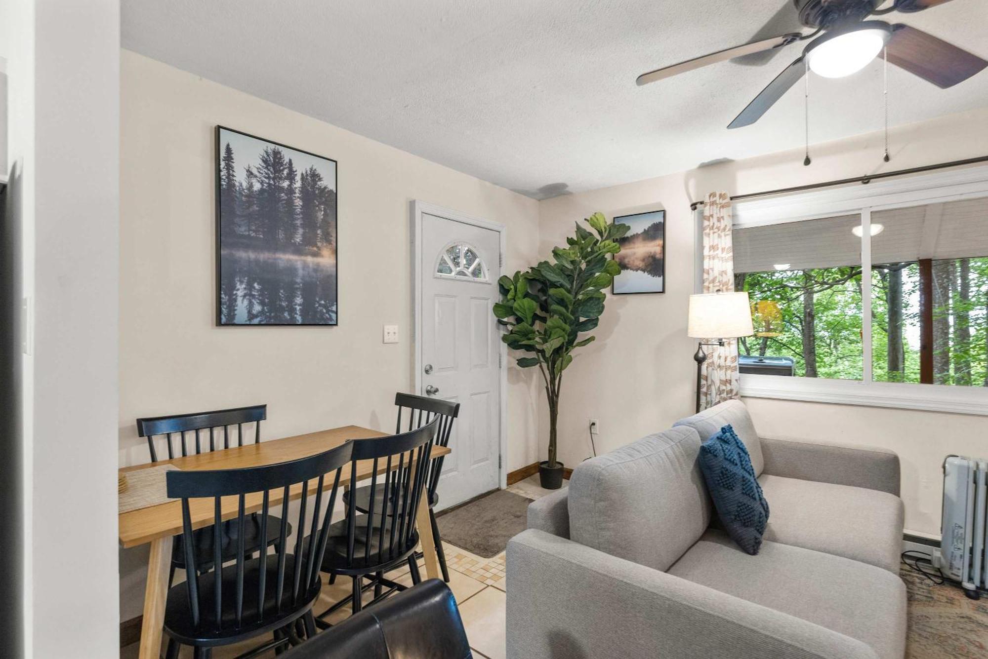 Modern Mountain Cottage W Hot Tub, Fire Pit, Wifi Inwood Exteriör bild