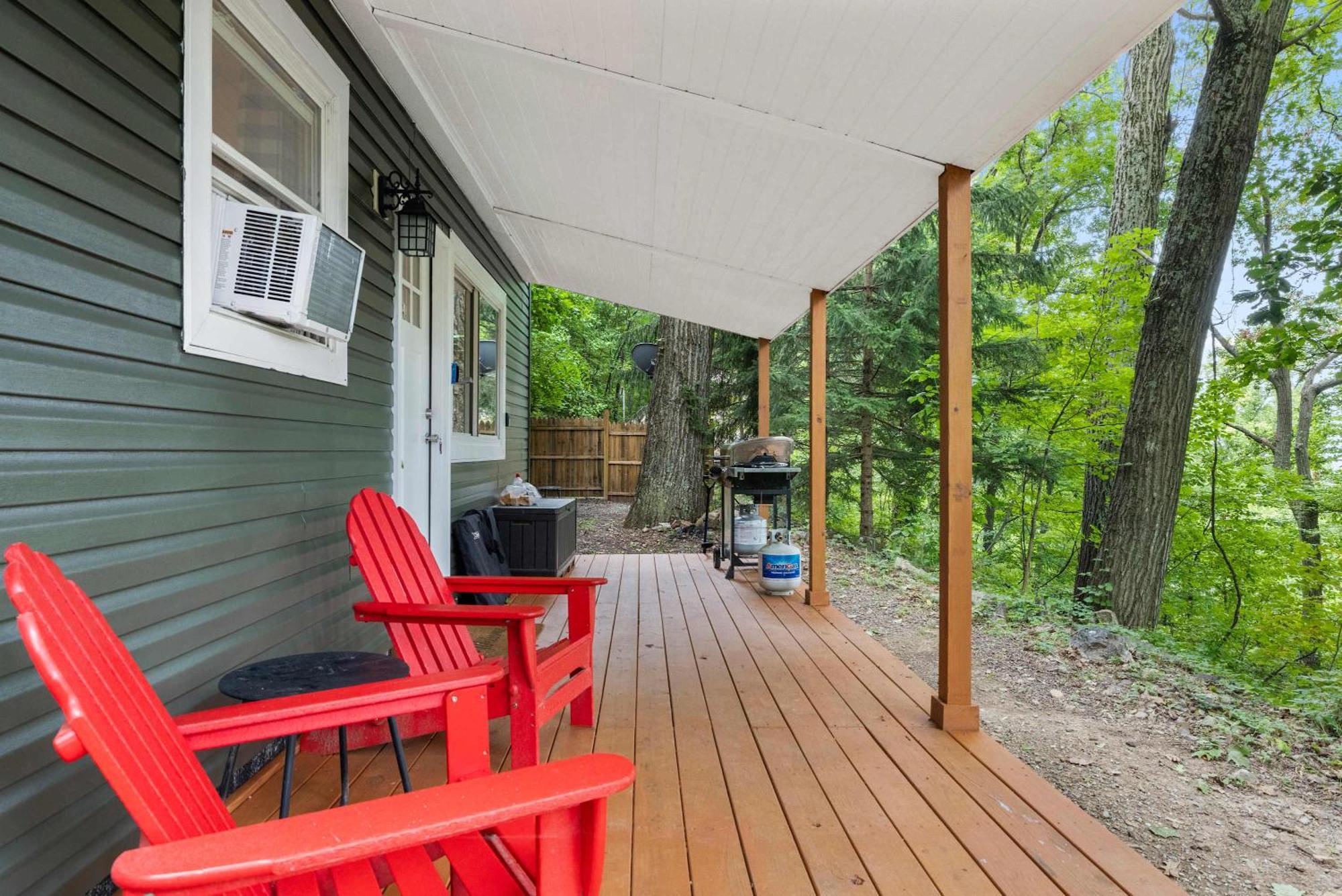 Modern Mountain Cottage W Hot Tub, Fire Pit, Wifi Inwood Exteriör bild