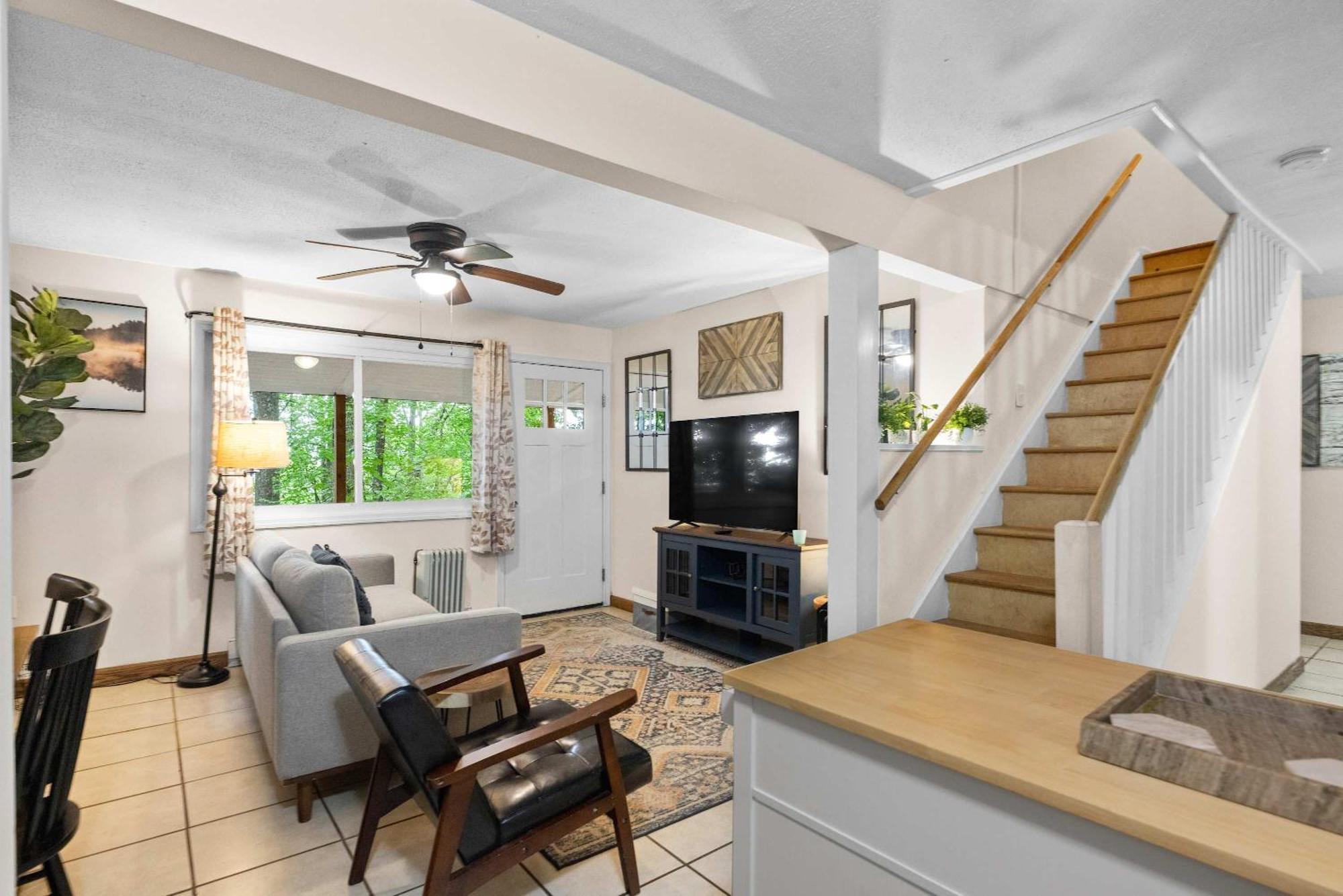 Modern Mountain Cottage W Hot Tub, Fire Pit, Wifi Inwood Exteriör bild